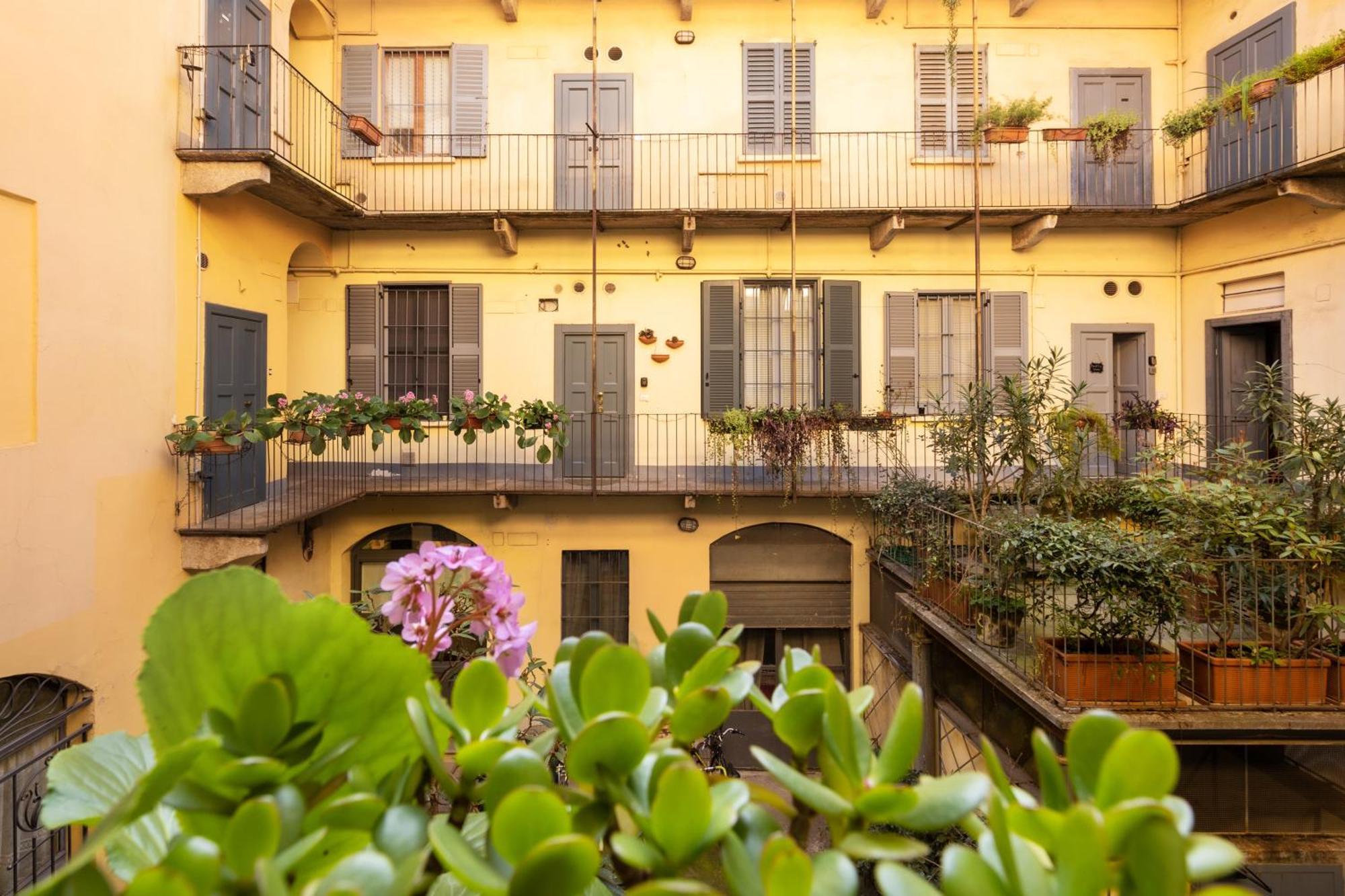 Apartment Tiny & Tidy In The Key Area Of Milan
