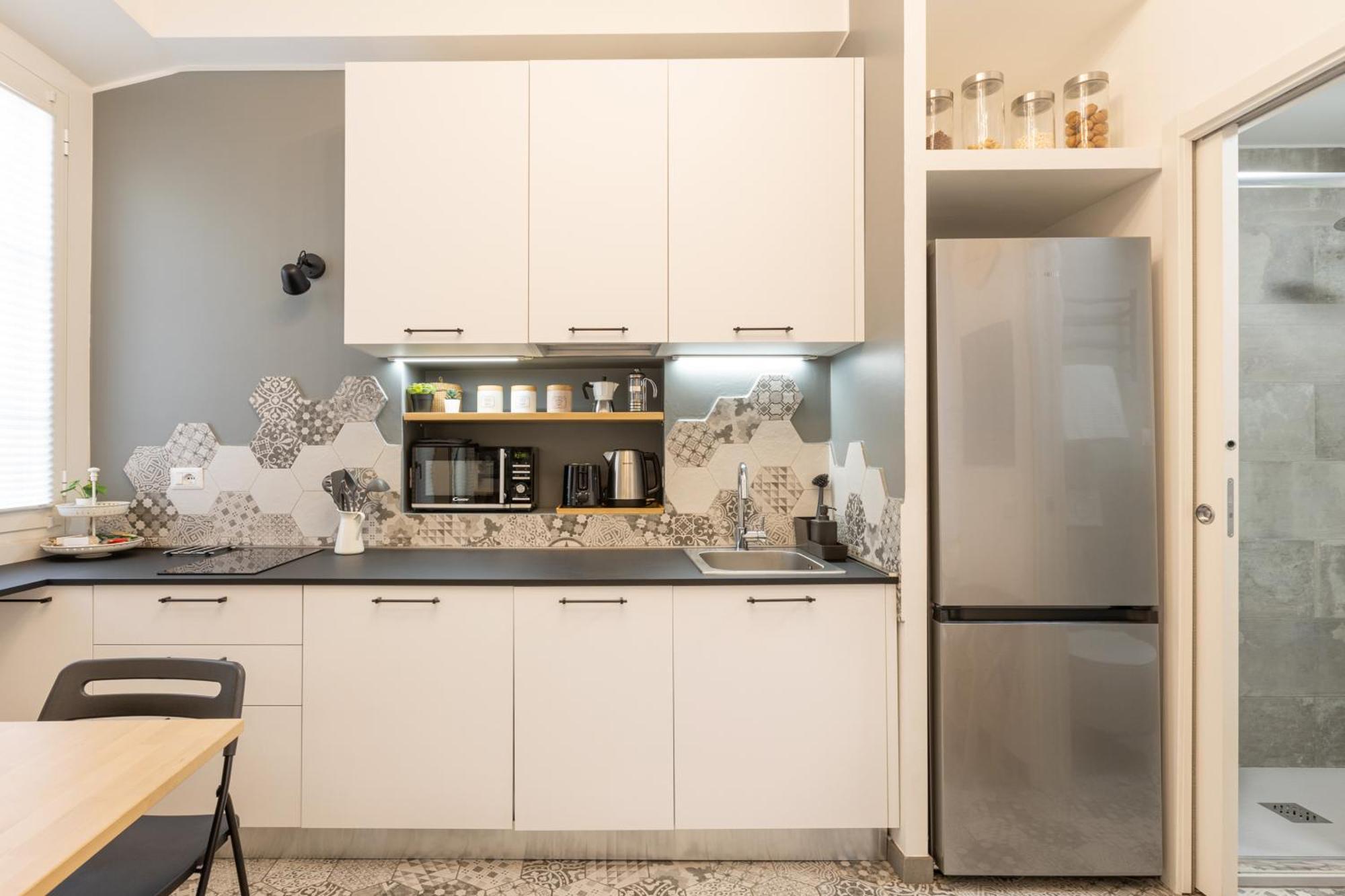 Apartment Tiny & Tidy In The Key Area Of